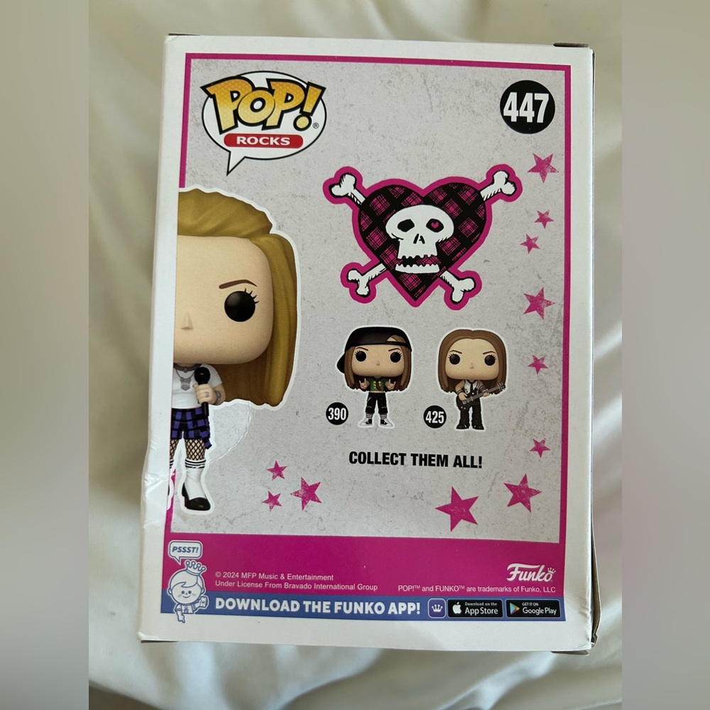 Funko Pop Rocks Avril Lavigne Vinyl Figure - Picture 3 of 4